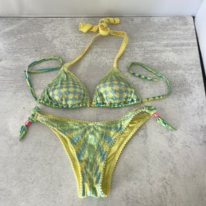 Agogoa bikini